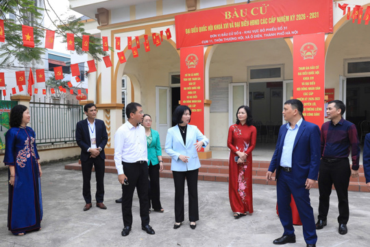 Lãnh đạo HĐND thành phố Hà Nội kiểm tra công tác chuẩn bị bầu cử trên địa bàn các xã, phường