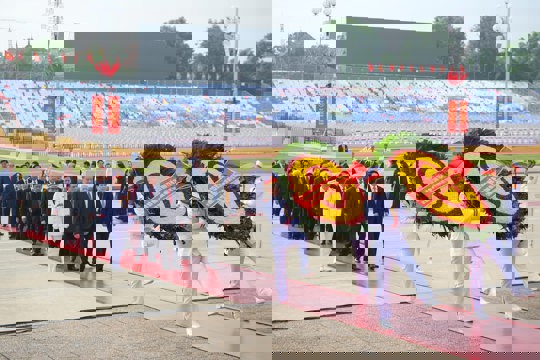 Lãnh đạo Đảng, Nhà nước và thành phố Hà Nội viếng Chủ tịch Hồ Chí Minh, các Anh hùng liệt sĩ