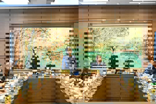 Quốc hội thảo luận tại tổ về dự thảo dự án Luật Xây dựng (sửa đổi)