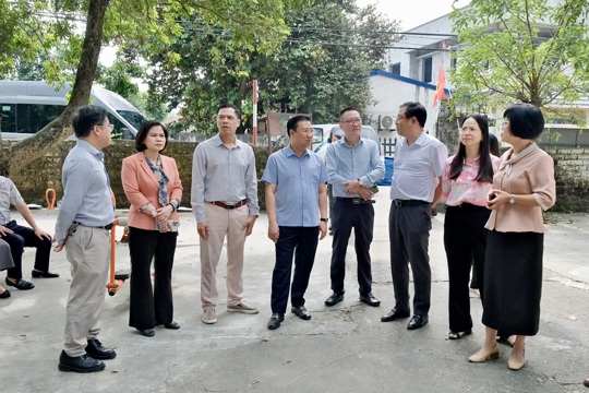 Ban Kinh tế - Ngân sách và Ban Văn hóa - Xã hội HĐND Thành phố khảo sát tại xã Suối Hai