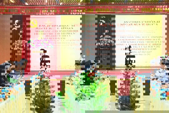 Chủ tịch HĐND thành phố Phùng Thị Hồng Hà: Phường Định Công cần thực hiện tốt các nhiệm vụ trọng tâm, cấp bách