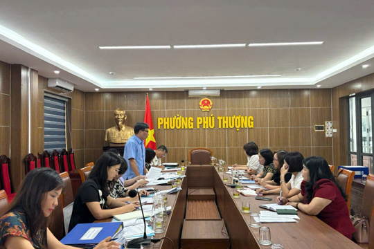Ban Văn hóa - Xã hội HĐND phường Phú Thượng giám sát công tác tuyển sinh năm học 2025-2026