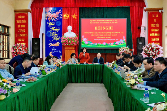 Các Ban của HĐND Thành phố giám sát tại xã Chương Dương về an toàn thực phẩm và công tác chuẩn bị bầu cử