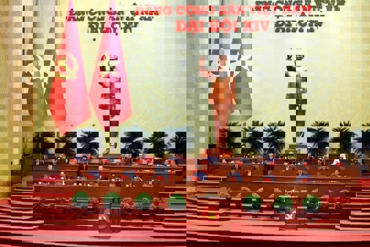 Thông cáo báo chí về ngày làm việc thứ hai Đại hội đại biểu toàn quốc lần thứ XIV của Đảng