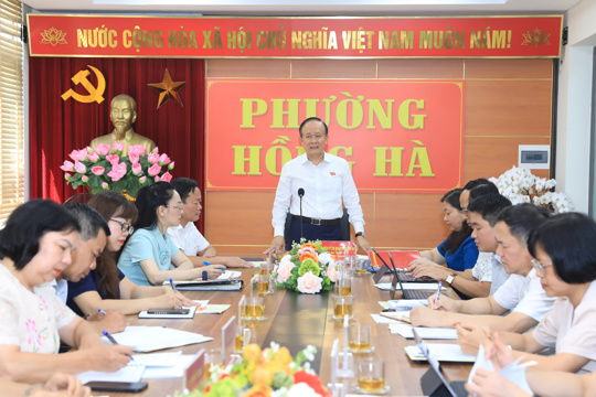 Chủ tịch HĐND Thành phố Nguyễn Ngọc Tuấn làm việc với Ban Thường vụ Đảng uỷ phường Hoàn Kiếm, Hồng Hà về chuẩn bị Đại hội nhiệm kỳ 2025-2030 