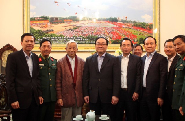 PCTTT HĐND TP tham gia cùng Bí thư Thành ủy Hà Nội thăm, chúc sức khỏe Thượng tướng Phạm Thanh Ngân