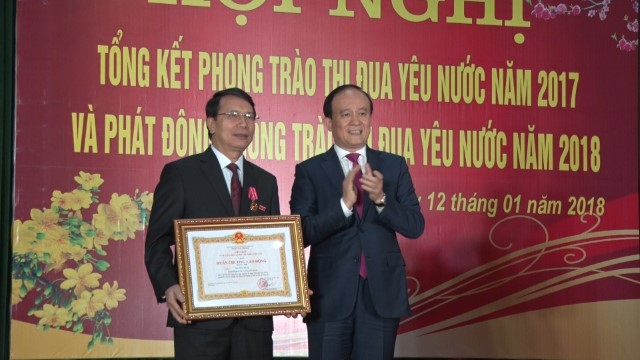 PCT TT HĐND TP dự hội nghị tổng kết phong trào Thi đua yêu nước năm 2017 và phát động thi đua năm 2018 của huyện Ba Vì