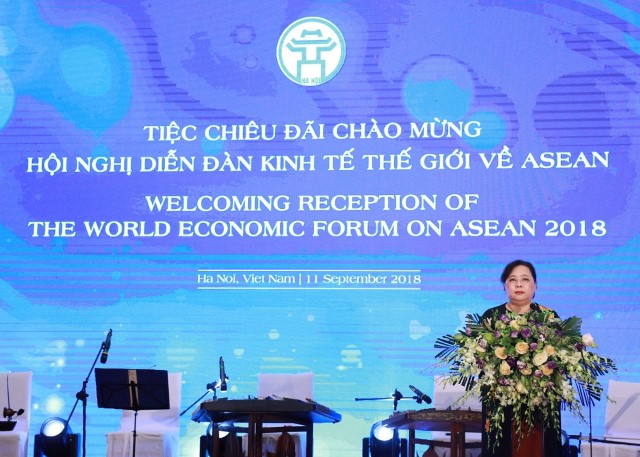 Chủ tịch HĐND thành phố Hà Nội chủ trì tiệc chiêu đãi chào mừng hội nghị Diễn đàn kinh tế thế giới về ASEAN