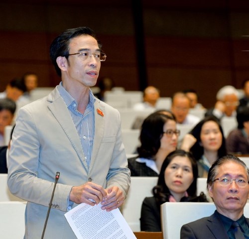 Đại biểu Quốc hội Nguyễn Quang Tuấn đề xuất tăng tỷ lệ đóng bảo hiểm y tế