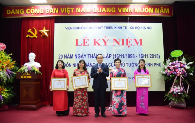 Phó Chủ tịch Thường trực HĐND TP Nguyễn Ngọc Tuấn dự Lễ kỷ niệm 20 năm Ngày thành lập Viện Nghiên cứu phát triển kinh tế - xã hội Hà Nội