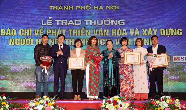 Hà Nội: Trao hai giải thưởng báo chí quan trọng về xây dựng Đảng và phát triển văn hoá