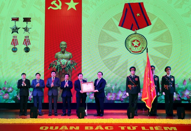 Phó Chủ tịch Thường trực HĐND cùng lãnh đạo Thành phố dự kỷ niệm 5 năm thành lập quận Bắc Từ Liêm