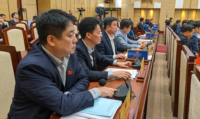 Thông qua Nghị quyết về việc quy định 06 nội dung, mức chi thuộc thẩm quyền của HĐND TP 