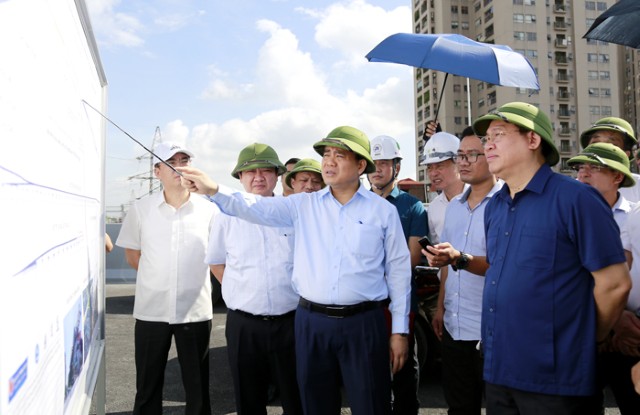 Bí thư Thành ủy Vương Đình Huệ đôn đốc tiến độ 5 dự án giao thông trọng điểm