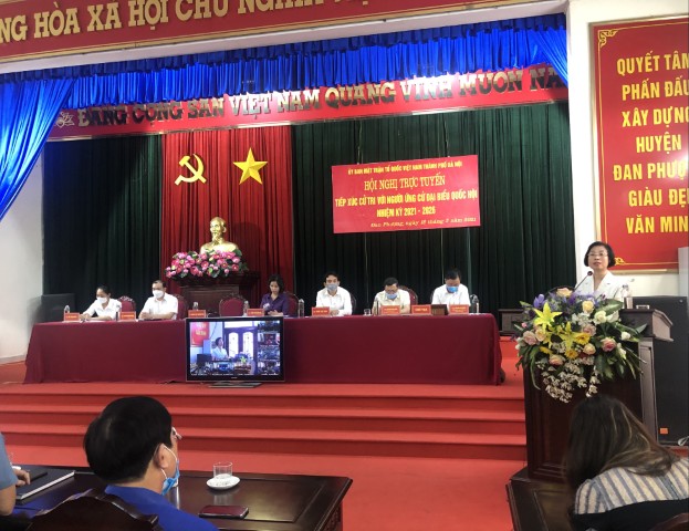 Ứng cử viên đại biểu Quốc hội khóa XV đơn vị bầu cử số 7 tiếp xúc cử tri tại 2 huyện: Phúc Thọ và Đan Phượng