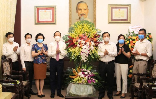 Chủ tịch HĐND Thành phố Nguyễn Ngọc Tuấn thăm, chúc mừng các cơ quan báo chí nhân kỷ niệm 96 năm Ngày Báo chí Cách mạng Việt Nam