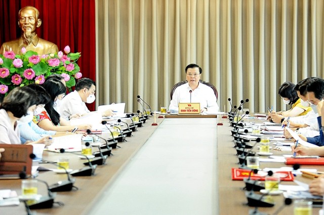 Hà Nội gửi tặng Thành phố Hồ Chí Minh và tỉnh Bình Dương 6.000 tấn gạo 