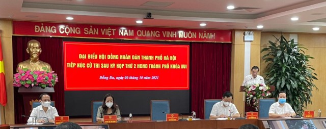 Chủ tịch UBND cùng các đại biểu HĐND Thành phố tiếp xúc cử tri tại quận Đống Đa 