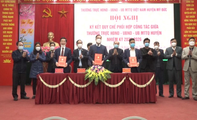 Mỹ Đức: Ký kết Quy chế phối hợp công tác giữa Thường trực HĐND-UBND-UB MTTQ Việt Nam huyện