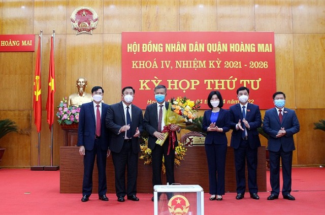 Kỳ họp thứ tư HĐND quận Hoàng Mai khóa IV kiện toàn lãnh đạo UBND quận