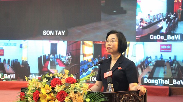 Đại biểu Quốc hội thành phố Hà Nội tiếp xúc cử tri thị xã Sơn Tây và huyện Ba Vì