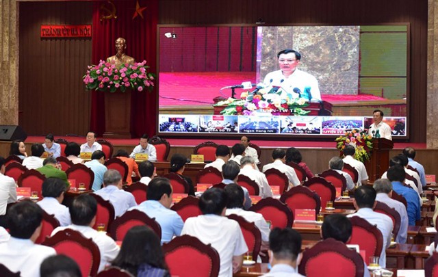 Quán triệt, triển khai Nghị quyết 15-NQ/TƯ của Bộ Chính trị về phát triển Thủ đô Hà Nội