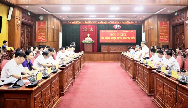 Thành phố Hà Nội và tỉnh Quảng Bình tăng cường xúc tiến thương mại đầu tư, du lịch