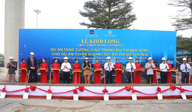 Khởi công dự án tăng cường giao thông đô thị bền vững cho tuyến đường sắt đô thị số 3 Hà Nội