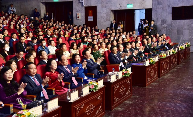 Tổng kết 30 năm phong trào thi đua Người tốt, việc tốt, vinh danh Công dân Thủ đô ưu tú năm 2022