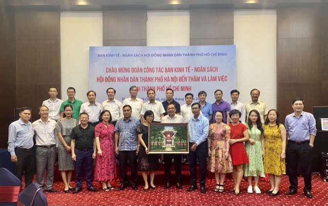 Ban Kinh tế - Ngân sách HĐND Thành phố trao đổi kinh nghiệm công tác tại Thành phố Hồ Chí Minh 