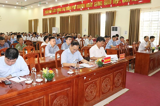 Đại biểu Quốc hội thành phố Hà Nội tiếp xúc cử tri huyện Phú Xuyên  