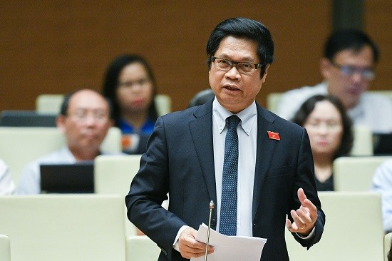 Quốc hội thảo luận tại hội trường về dự án Luật Đất đai (sửa đổi) 