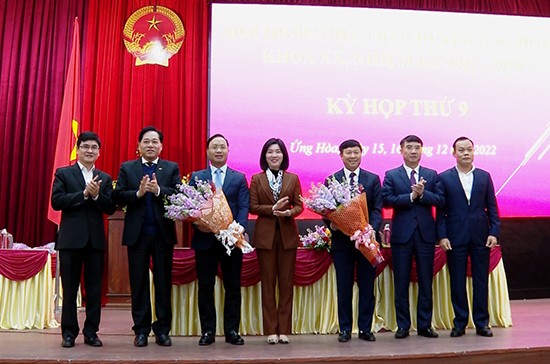 Phó Chủ tịch Thường trực HĐND Thành phố Phùng Thị Hồng Hà dự kỳ họp thứ 9 HĐND huyện Ứng Hòa 