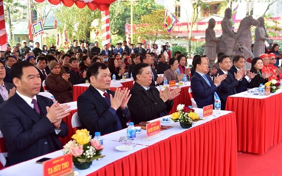 Lãnh đạo Thành phố kiểm tra dự án đường Vành đai 4 và dự lễ khai bút tại huyện Thường Tín