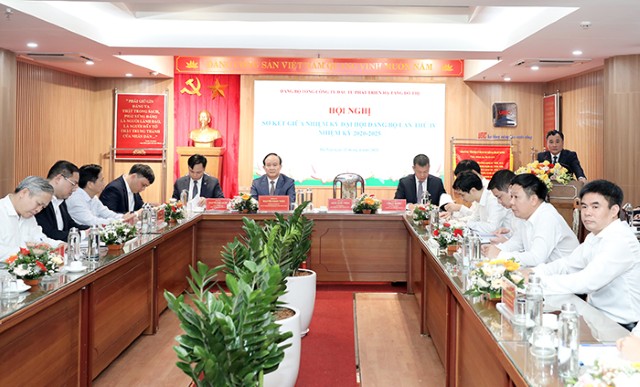 Đồng chí Nguyễn Ngọc Tuấn dự hội nghị sơ kết giữa nhiệm kỳ Đảng bộ Tổng Công ty Đầu tư phát triển hạ tầng đô thị