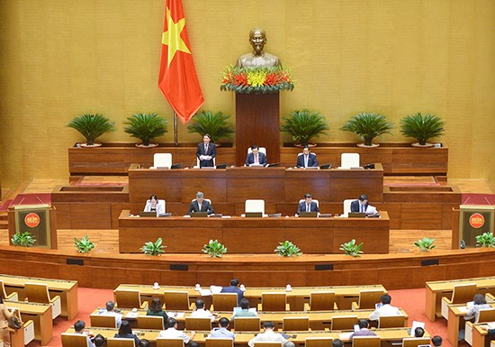 Quốc hội thảo luận về Luật Giao dịch điện tử (sửa đổi)