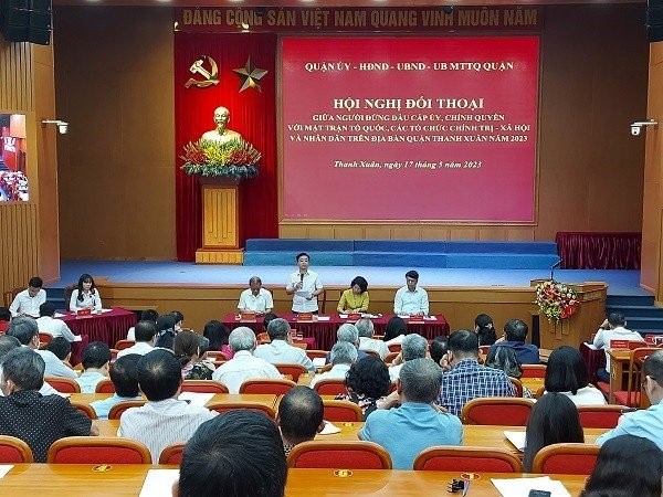 Quận Thanh Xuân: Người đứng đầu cấp ủy, chính quyền đối thoại với người dân