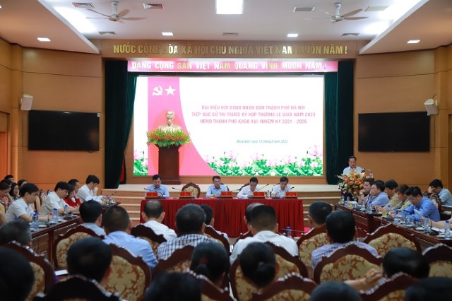 Phó Chủ tịch UBND Thành phố Nguyễn Trọng Đông tiếp xúc cử tri huyện Đông Anh