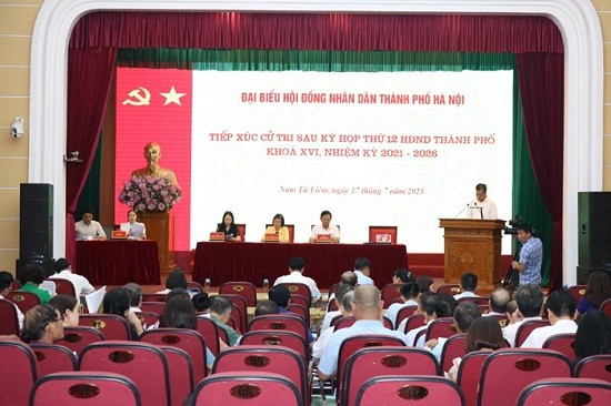 Đại biểu HĐND thành phố Hà Nội tiếp xúc cử tri quận Nam Từ Liêm