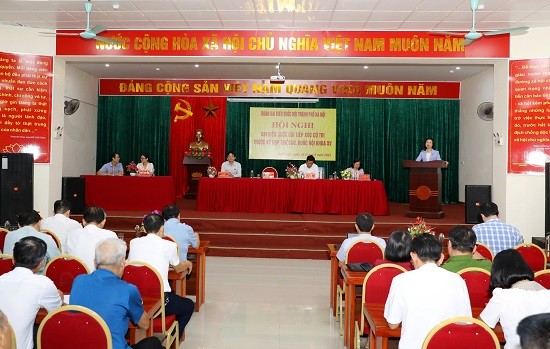 Đại biểu Quốc hội thành phố Hà Nội tiếp xúc cử tri thị xã Sơn Tây