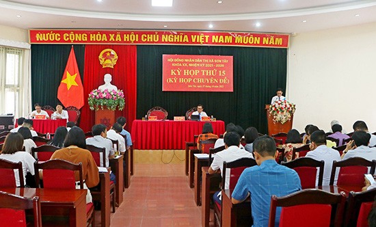 Kỳ họp thứ 15 (kỳ họp chuyên đề) HĐND thị xã Sơn Tây khóa XX, nhiệm kỳ 2021 - 2026