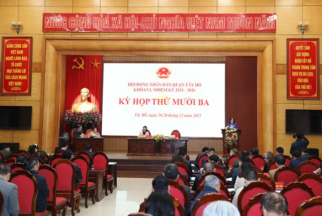 Kỳ họp thứ 13 HĐND quận Tây Hồ quyết nghị nhiều nội dung quan trọng 