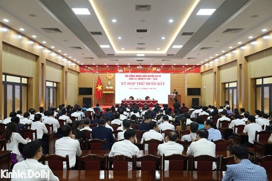 Phó Chủ tịch HĐND Thành phố Phạm Quí Tiên dự kỳ họp HĐND huyện Ba Vì