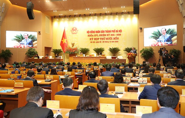 HĐND thành phố Hà Nội chất vấn 2 nhóm vấn đề cử tri quan tâm