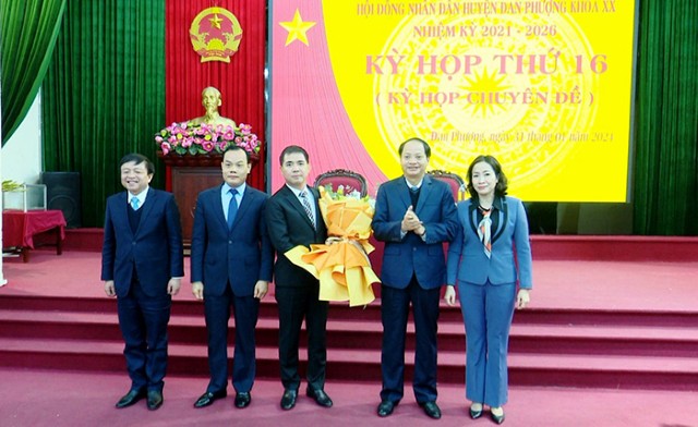 Đồng chí Nguyễn Văn Đức được bầu làm Chủ tịch UBND huyện Đan Phượng 