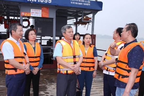 Phương tiện công cộng tại Hà Nội góp phần giảm ùn tắc giao thông