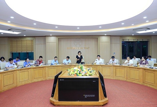 Ban Kinh tế - Ngân sách HĐND thành phố giám sát việc chuyển đổi mục đích sử dụng đất tại huyện Hoài Đức