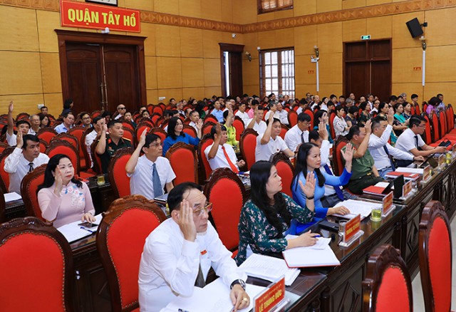 Quận Tây Hồ khai mạc kỳ họp thứ 15 HĐND quận khóa VI