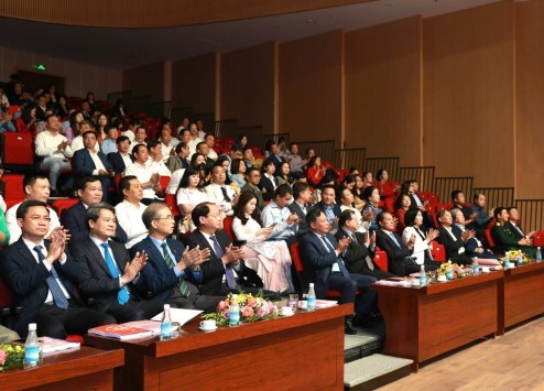 Hà Nội: Vận dụng sáng tạo trong xây dựng và phát triển văn hóa, con người Việt Nam