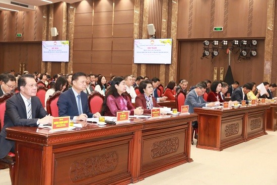 Thể hiện vai trò là trung tâm đại đoàn kết tập hợp nhân dân để xây dựng Thủ đô văn minh, hạnh phúc 